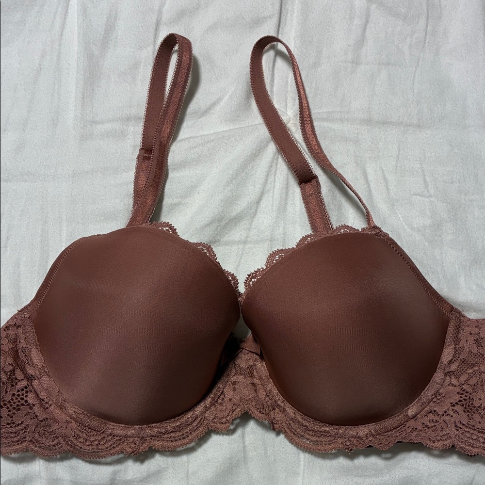 Victoria's Secret Lightly Lined Mauve Lace Bra - 34C